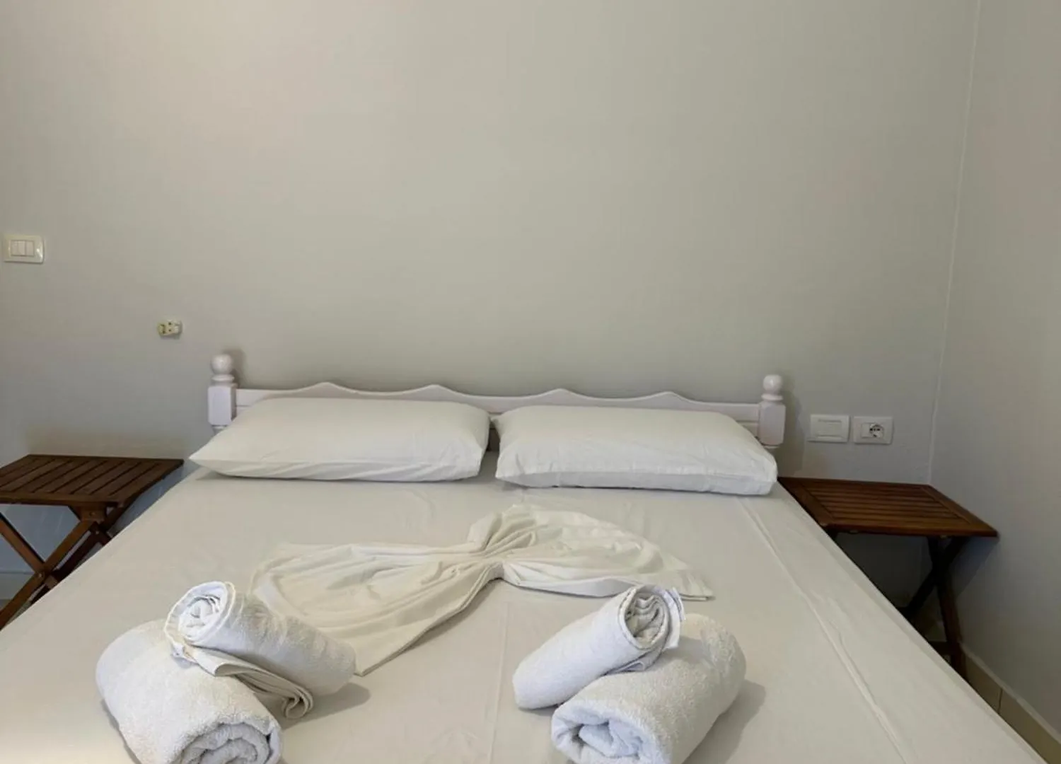 Bora Rooms Himare Albania
