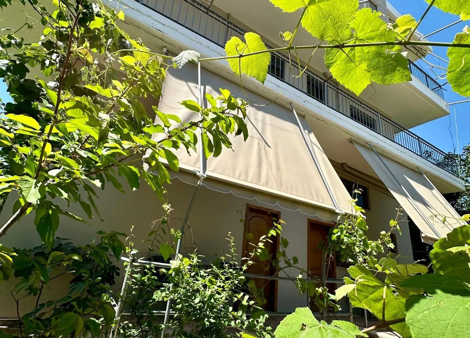 Bora Rooms Himare 0*,